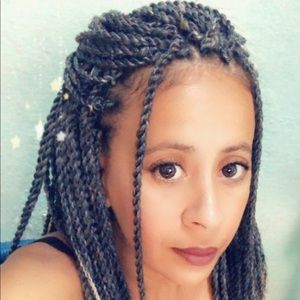 Meet your Posher, Danay